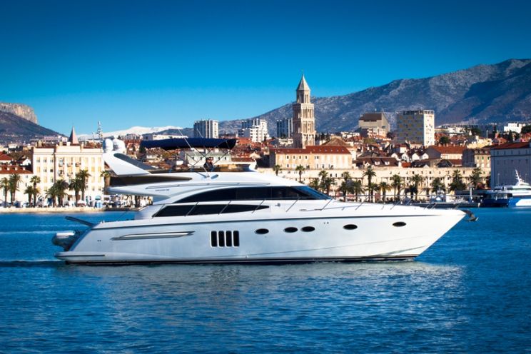 Charter Yacht PAMANGO - Princess 62 - 4 Cabins - Split - Kastela - Hvar - Dubrovnik