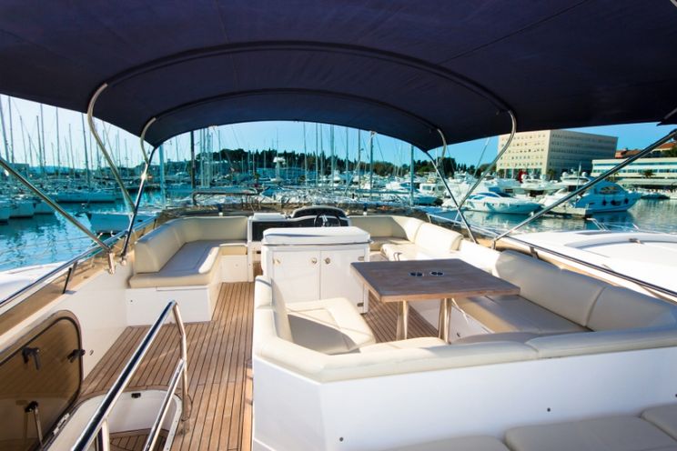 Charter Yacht PAMANGO - Princess 62 - 4 Cabins - Split - Kastela - Hvar - Dubrovnik