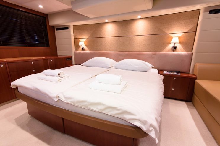 Charter Yacht PAMANGO - Princess 62 - 4 Cabins - Split - Kastela - Hvar - Dubrovnik