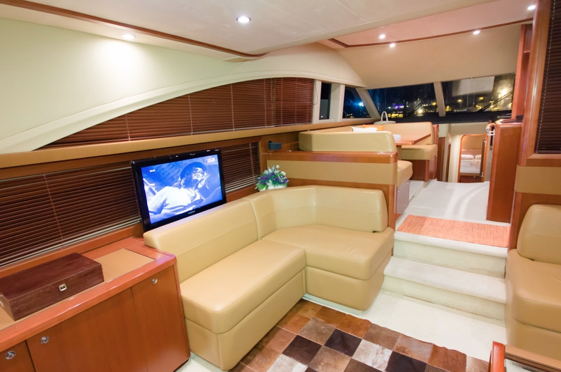 Charter Yacht PAMANGO - Princess 62 - 4 Cabins - Split - Kastela - Hvar - Dubrovnik