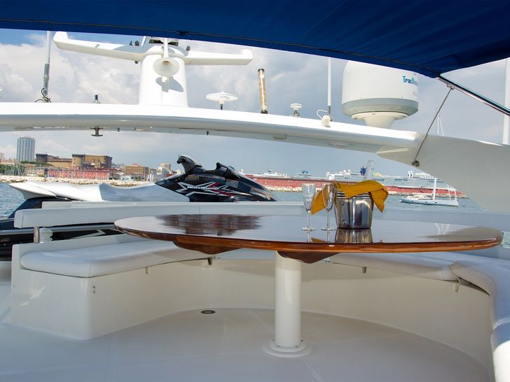 PAMPERO Ferretti 760 Motoryacht Sundeck