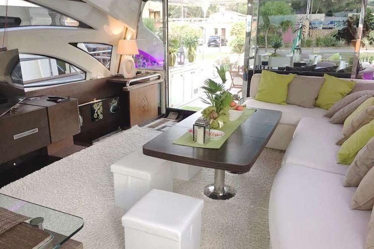 Charter Yacht PANTHERA - Azimut 86 - Miami Day Charter - South Beach - Miami - Florida