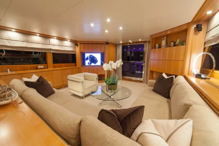 Charter Yacht PANTHOURS - San Lorenzo 88 - 4 Cabins - Cannes - Nice - St Tropez - Monaco