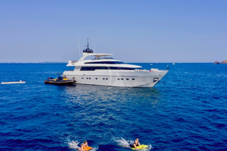 Charter Yacht PANTHOURS - San Lorenzo 88 - 4 Cabins - Cannes - Nice - St Tropez - Monaco