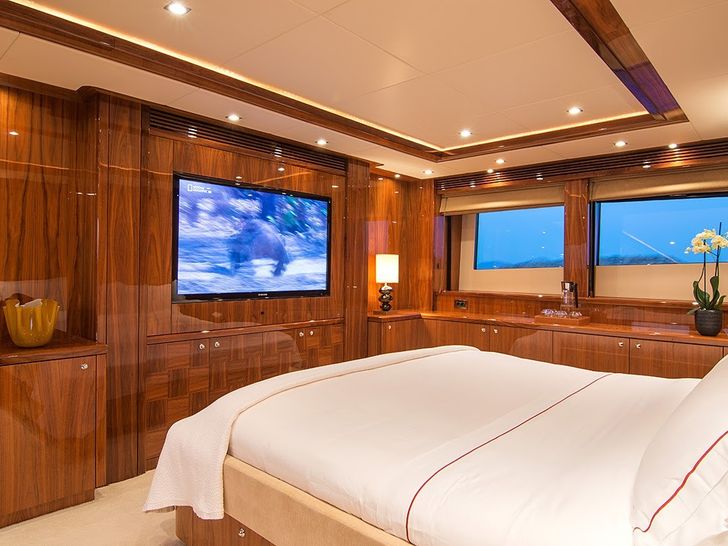 Pathos Sunseeker 40m Stateroom Pathos Sunseeker 40m Stateroom