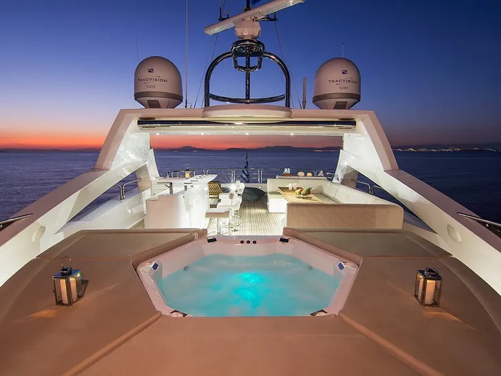 Pathos Sunseeker 40m Sundeck Pathos Sunseeker 40m Sundeck