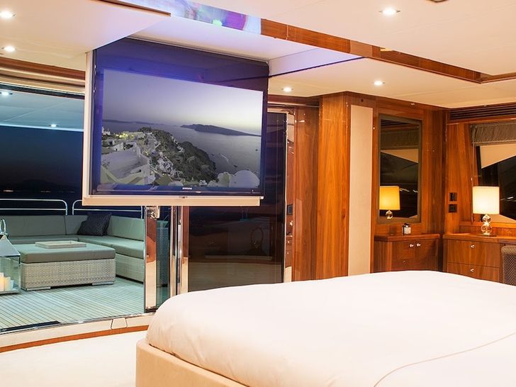 PATHOS - Sunseeker 40m PATHOS - Sunseeker 40m