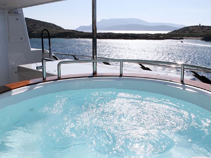 Jacuzzi Sundeck Jacuzzi Sundeck