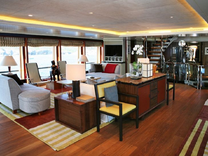 Upper Deck Salon Upper Deck Salon