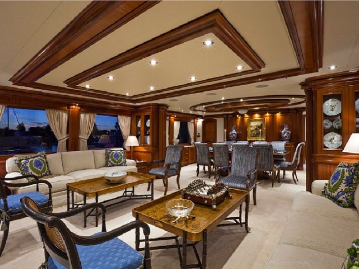 TCB Richmond 142 Luxury Motoryacht Main Salon