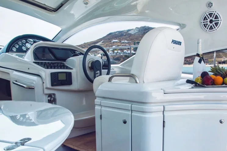 Charter Yacht Pershing 43 - 2 Cabins - Sardinia - Porto Cervo - Porto Rotondo