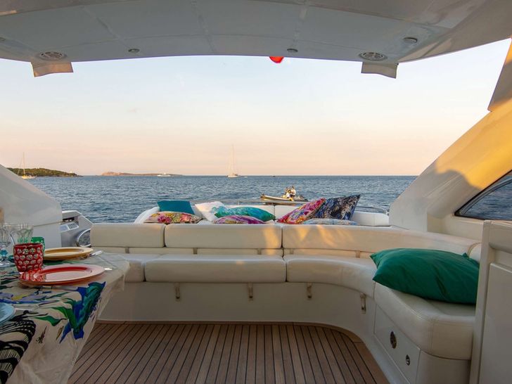 Pershing 56 Pershing 56