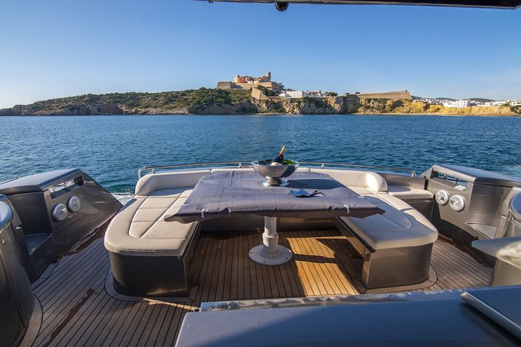 Charter Yacht Pershing 62 - Day Charter - 3 cabins(2 double 1 twin)- Ibiza - Formentera