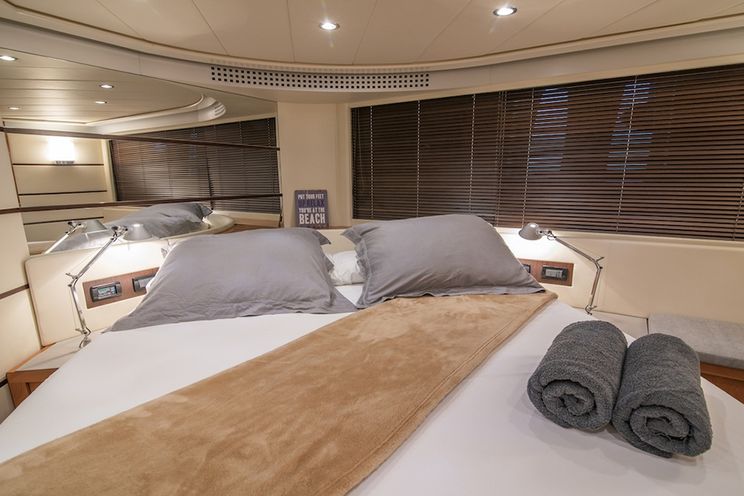 Charter Yacht Pershing 62 - Day Charter - 3 cabins(2 double 1 twin)- Ibiza - Formentera