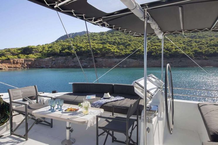 Charter Yacht PHANTOM - Lagoon 620 - 5 Cabins - Athens - Paros - Naxos