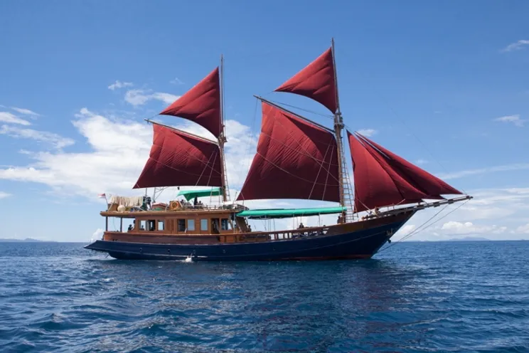 Charter Yacht Phinisi 34 TB - 5 Cabins - Bali,Komodo,Raja Ampat - East Indonesia