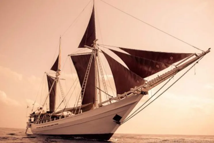 Charter Yacht Phinisi 40 KAT - 6 Cabins - Komodo and Raja Ampat,Indonesia