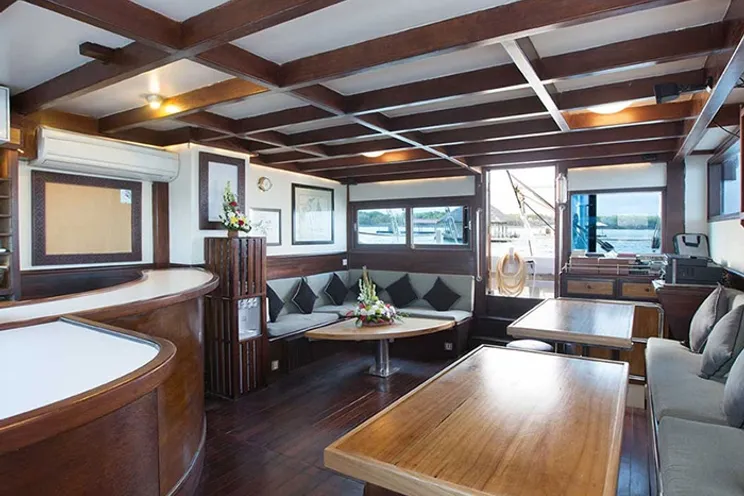 Charter Yacht Phinisi 40 KAT - 6 Cabins - Komodo and Raja Ampat,Indonesia