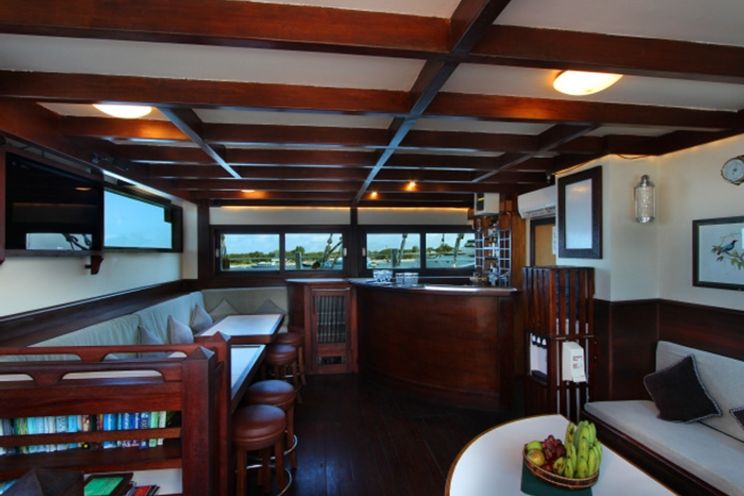 Charter Yacht Phinisi 40 KAT - 6 Cabins - Komodo and Raja Ampat,Indonesia