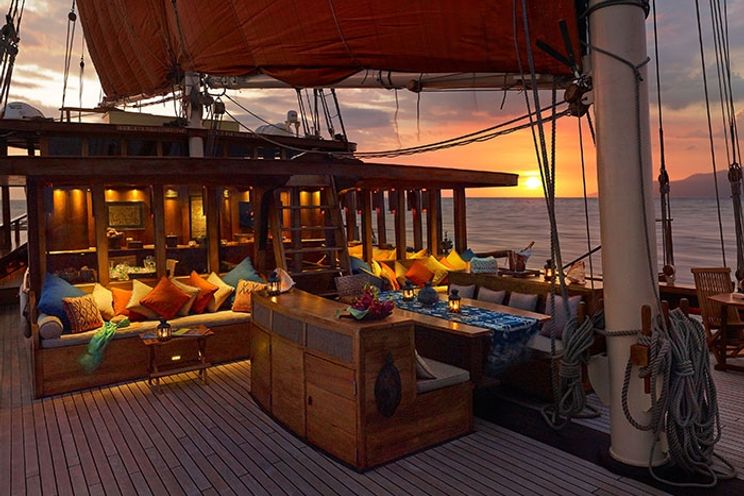 Charter Yacht Phinisi 50 - 5 Cabins - Komodo and Raja Ampat,Indonesia