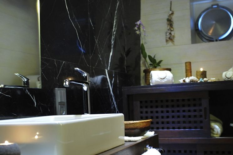 Charter Yacht Phinisi 53 - 7 Cabins - Bali,Lombok,Komodo,Raja Ampat,East Indonesia