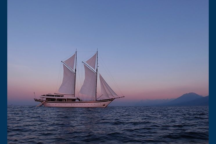 Charter Yacht Phinisi 53 - 7 Cabins - Bali,Lombok,Komodo,Raja Ampat,East Indonesia