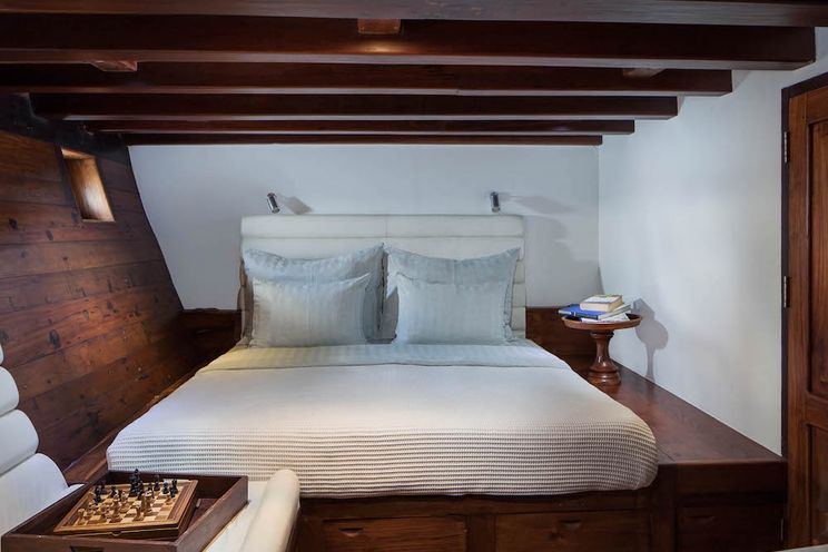 Charter Yacht PHINISI 42 SAM - 5 Cabins - Komodo,Raja Ampat - East Indonesia