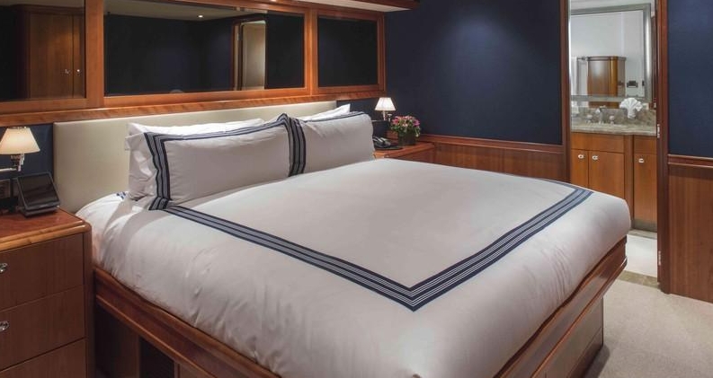 Charter Yacht PLAN A - Westport 130 - 5 Cabins - Nassau - Georgetown - Paradise Island