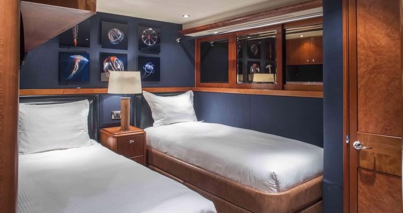 Charter Yacht PLAN A - Westport 130 - 5 Cabins - Nassau - Georgetown - Paradise Island