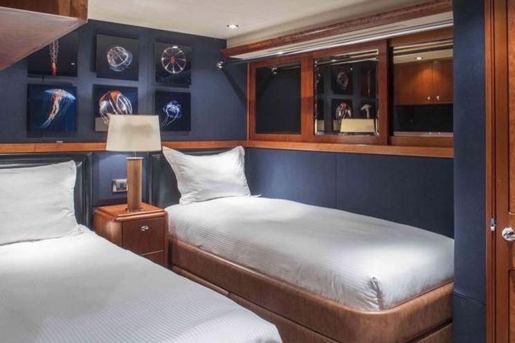 Charter Yacht PLAN A - Westport 130 - 5 Cabins - Nassau - Georgetown - Paradise Island