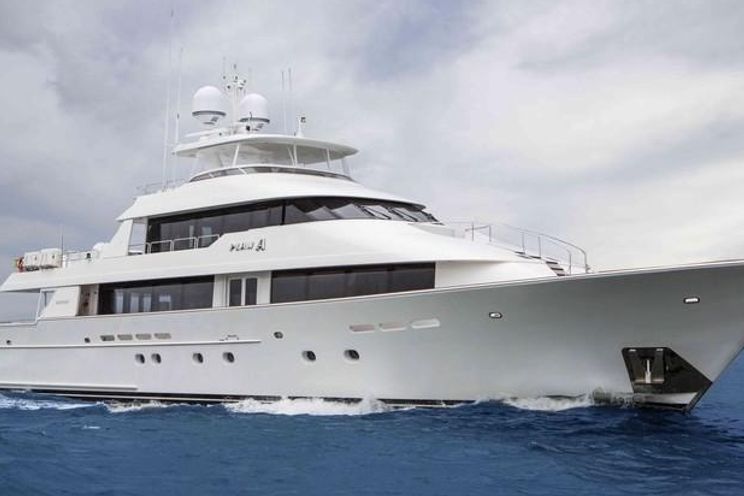 Charter Yacht PLAN A - Westport 130 - 5 Cabins - Nassau - Georgetown - Paradise Island