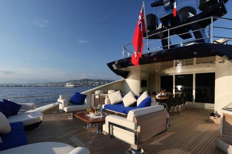 Charter Yacht PLUS TOO - Palmer Johnson PJ 135 - 5 Cabins - Golfe Juan - Cannes - Antibes - Monaco