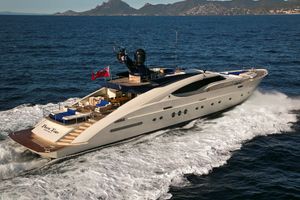 PLUS TOO - Palmer Johnson PJ 135 - 5 Cabins - Golfe Juan - Cannes - Antibes - Monaco PLUS TOO - Palmer Johnson PJ 135 - 5 Cabins - Golfe Juan - Cannes - Antibes - Monaco