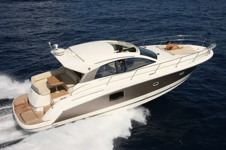 Charter Yacht Prestige 42s - 2 Cabins - St Tropez - St Maxime
