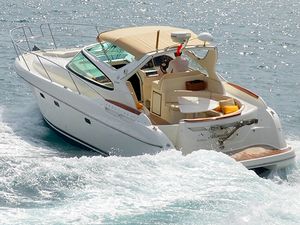 Prestige 36 - Day Charter - Amalfi - Capri - Sorrento - Positano Prestige 36 - Day Charter - Amalfi - Capri - Sorrento - Positano