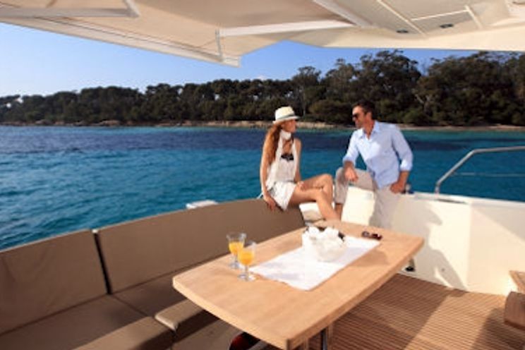 Charter Yacht Prestige 500 Fly - 3 Cabins - Cannigione - Porto Cervo - Portisco - Sardinia - Bonifacio - Corsica