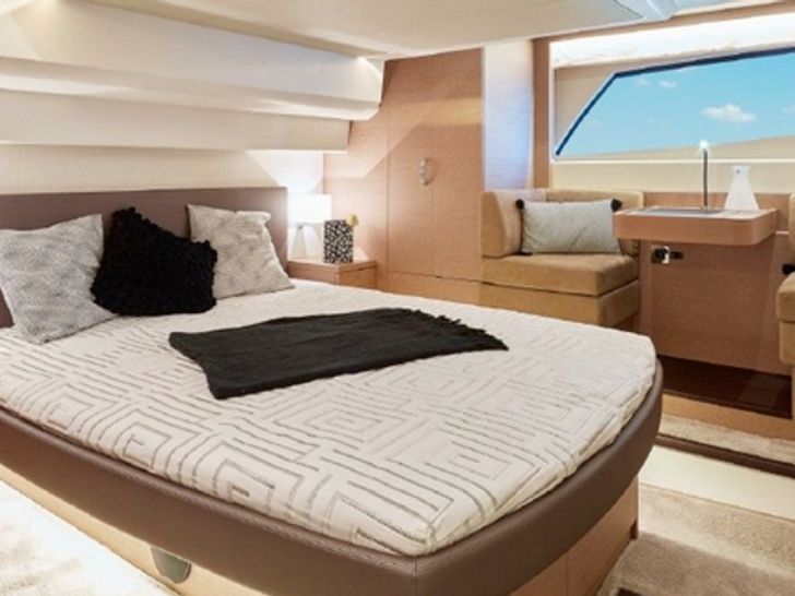 Prestige 500 Fly - Master Cabin