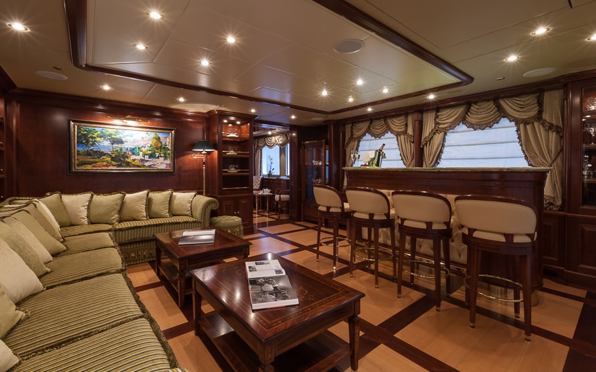 Charter Yacht PRIDE - Viudes Yachts 45m - 6 Staterooms - Monaco - Antibes - Cannes