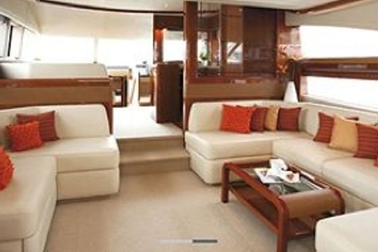 Charter Yacht Princess 62 - 3 Cabins - St Tropez - Nice - Cannes