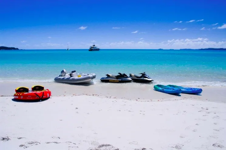 Charter Yacht PRINCESS ILUKA - Ray Kemp 34m - 5 Cabins - Sydney - Hamilton Island - Whitsundays