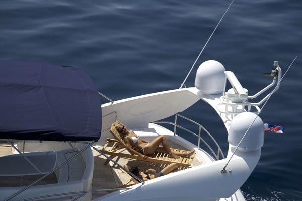 Charter Yacht PRINCESS KITANA - Sunseeker Yacht 75 - 4 Cabins - Croatia