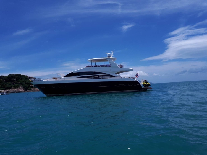Princess 72 - Day Charter 18 Guests - 4 Cabins Liveaboard - Pattaya,Thailand