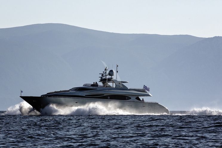 Charter Yacht PRINCESS L - Maiora 108 - 5 Cabins - Athens - Mykonos - Naxos