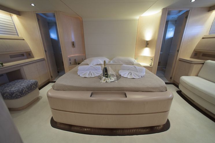 Charter Yacht PRINCESS L - Maiora 108 - 5 Cabins - Athens - Mykonos - Naxos