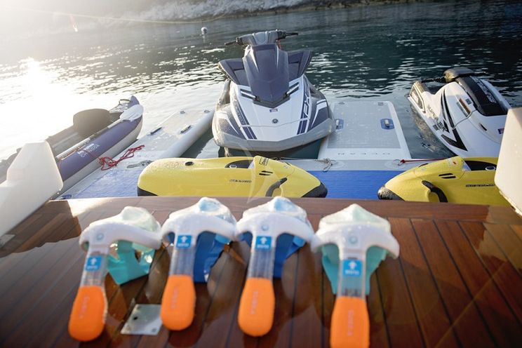 Charter Yacht PRINCESS L - Maiora 108 - 5 Cabins - Athens - Mykonos - Naxos