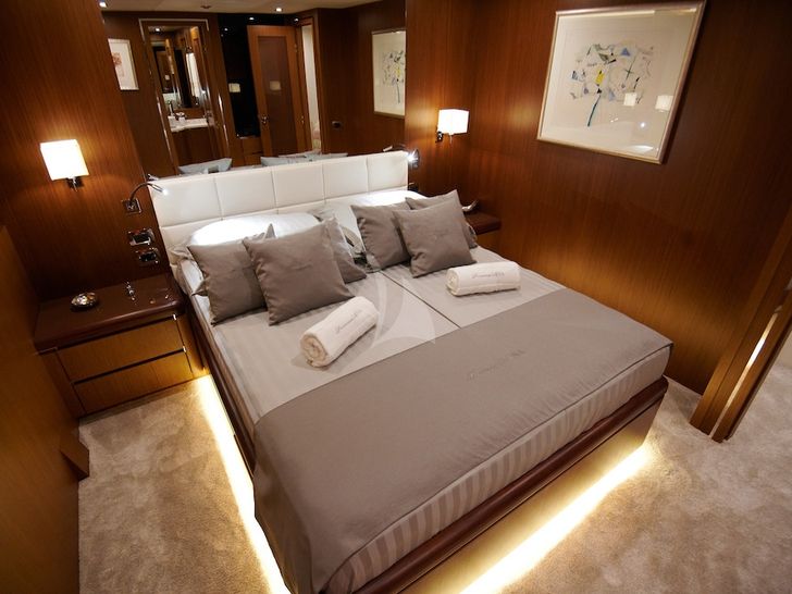 PRINCESS LONA VIP cabin
