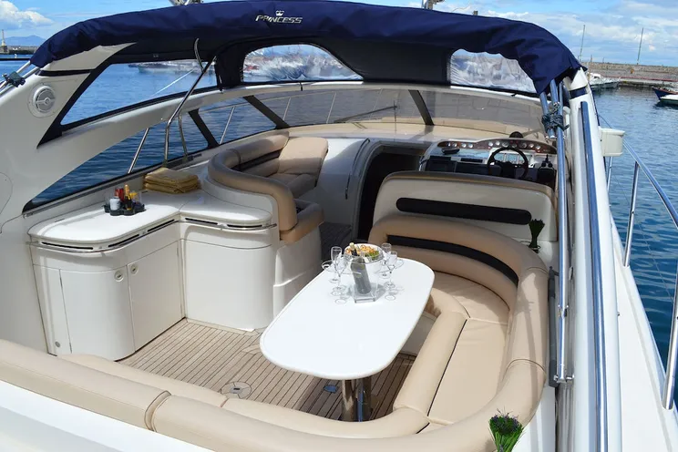 Charter Yacht OPEN SPACE - Princess V50 - 2 Cabins - Amalfi Coast - Sorrento - Positano - Capri