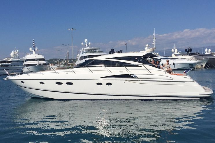 Charter Yacht Princess V58 - 2 Cabins - Cannes - Antibes - St Tropez