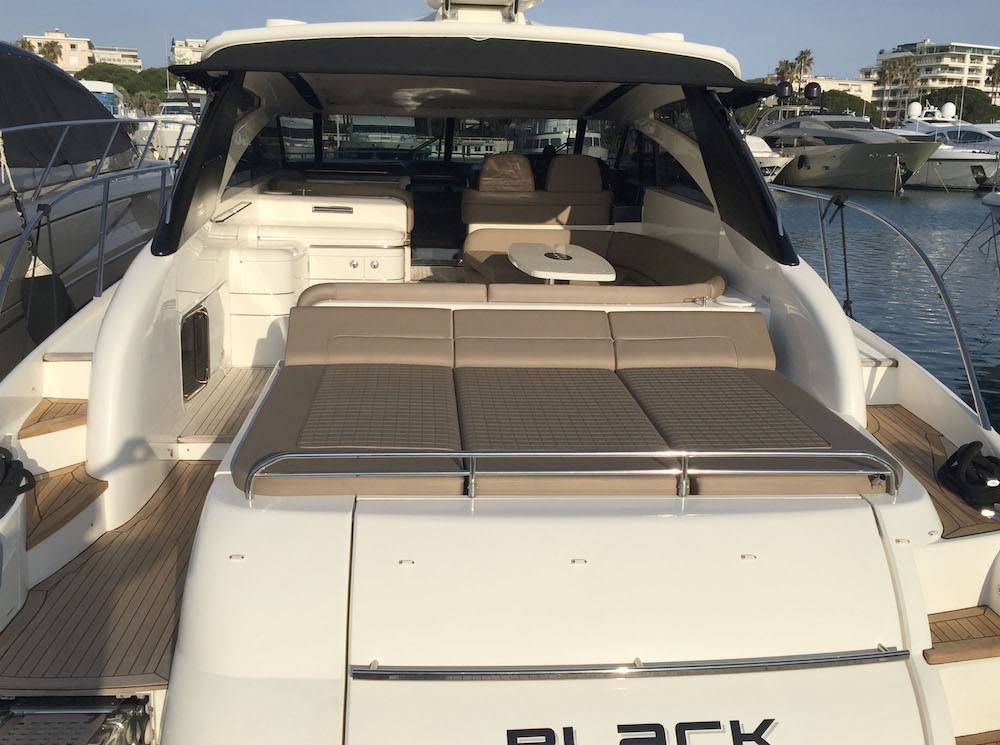 Charter Yacht Princess V58 - 2 Cabins - Cannes - Antibes - St Tropez