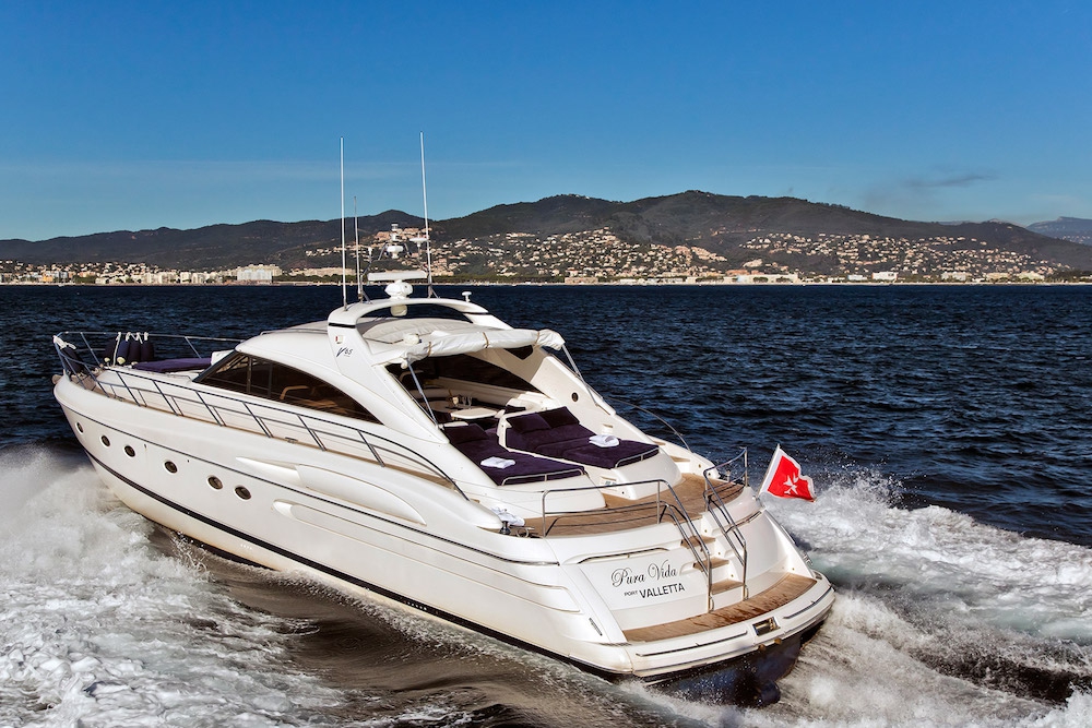 Charter Yacht PURA VIDA - Princess V65 - 2 Cabins - Monaco - Nice - Cannes